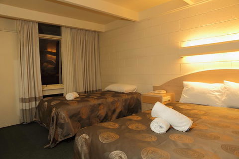 Absolute Lakes Entrance Motel - Dentist Find 1