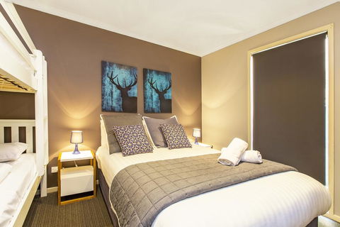 Acacia 2 - Luxurious Holiday Townhouse - Dentist Search 2
