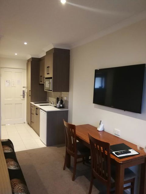 Addison Motor Inn - Dentist Find 3