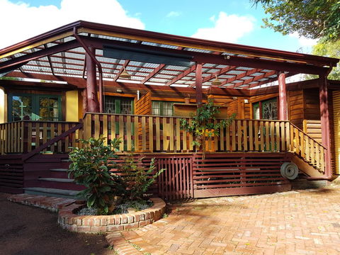 Admiral Stirling Inn - Dentist Search 1