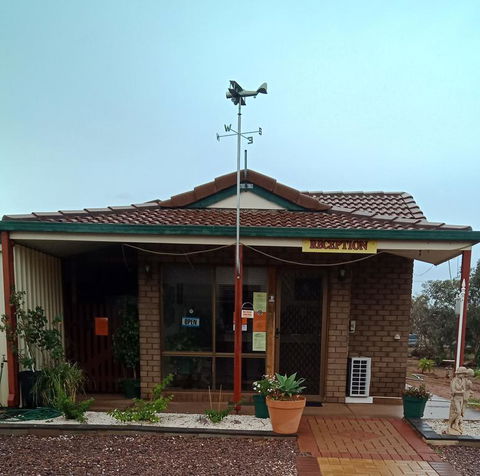 Airport Whyalla Motel - Dentist Search 0