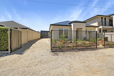 Aldinga Beach Experience - Dentist Find 1