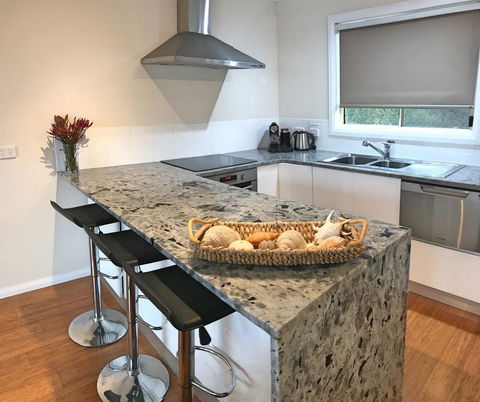 Angasi Apartment On Highcrest - Dentist Find 1