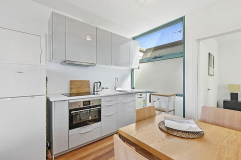 Anglesea River Apartments - Spa Apartment 40 - Dentist Find 2