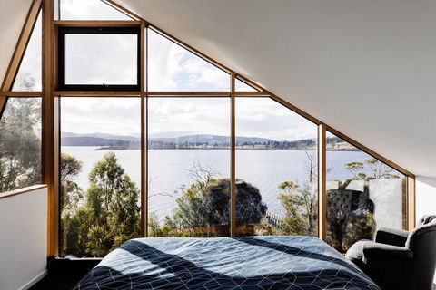 Apollo Bay House - Dentist Find 2