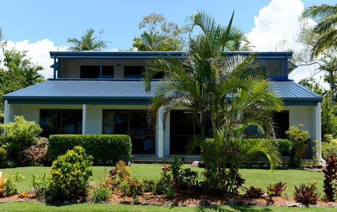 Apollo Jewel Beachfront Apartments - Dentist Find 0