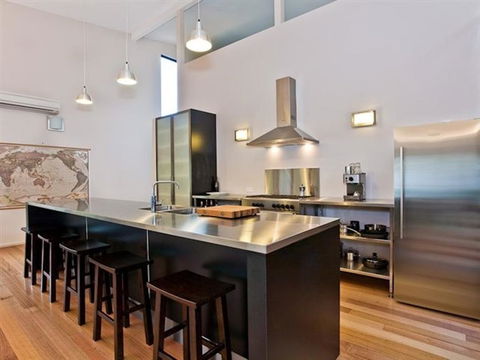 Architecturally Designed Beach House - Dentists Australia 1