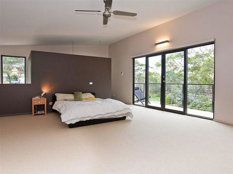 Architecturally Designed Beach House - Dentists Australia 2
