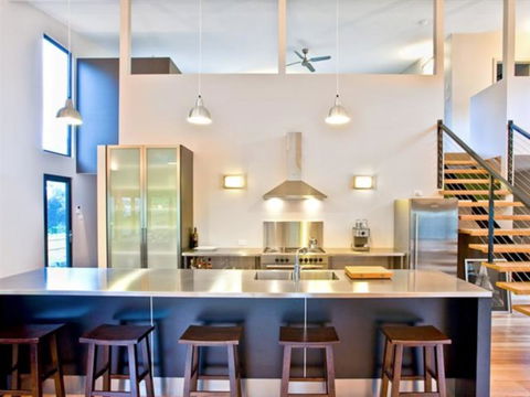 Architecturally Designed Beach House - Dentists Australia 0