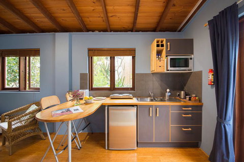 Art & Garden Retreat - Dentist Find 2