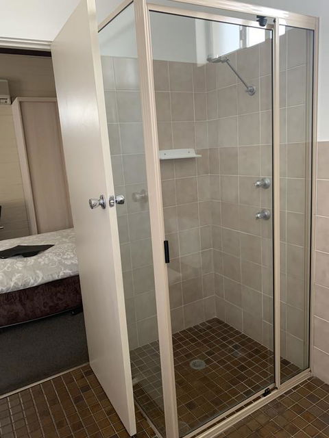 Ashton Motel - Dentist Search 1