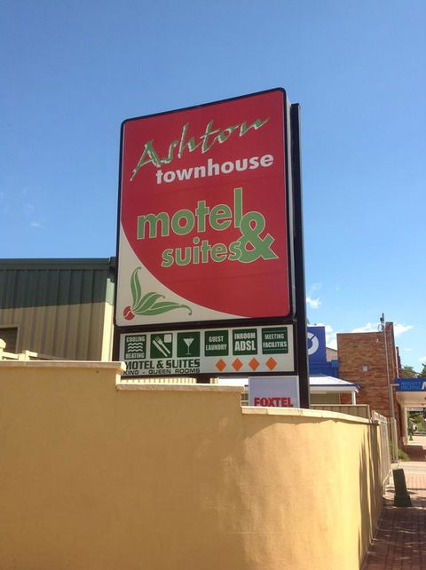 Ashton Motel - Dentist Search 3