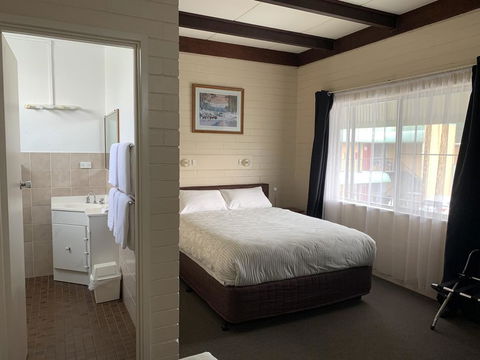 Ashton Motel - Dentist Search 0