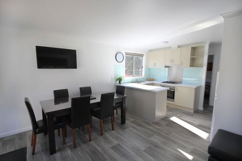 Avondel Caravan Park - Dentist Find 3