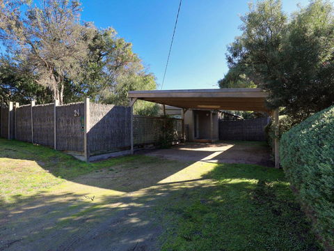 Back Beach Hideaway - Dentist Find 0