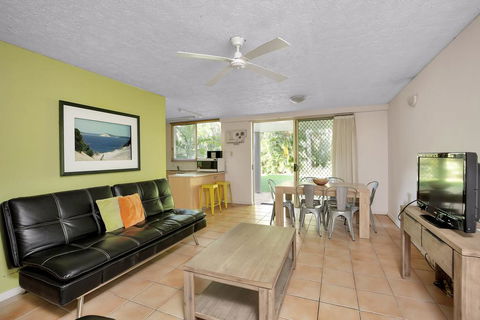 Baden 35 - Rainbow Shores, Walk To Beach, Pools, Tennis Court - Dentist Find 0
