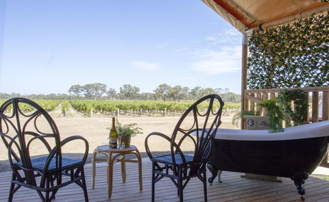 Balgownie Estate Winery Retreat & Restaurant - Dentist Find 1