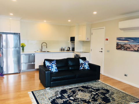 Balmoral Apartment Binalong Bay - Dentist Find 2