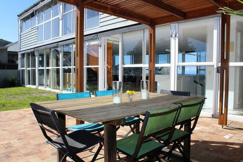 BARANBALEE - WEEKLY ONLY - Dentist Search 0