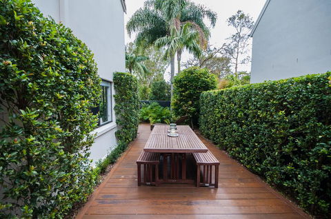 Barbados Noosa - Dentists Australia 3