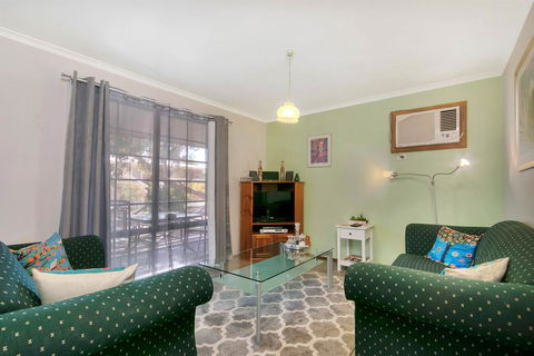 Barossa Country Cottages - Dentist Search 3