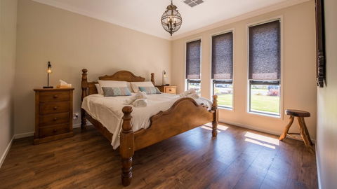 Barossa Family Holiday Home - Dentist Search 0