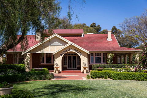 Barossa House - Dentists Australia 0