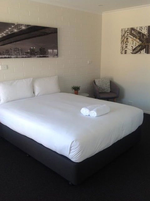 Bass And Flinders Motor Inn - Dentist Find 0