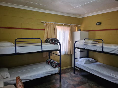 Bateman Bay Holiday Park & Batemans Bay YHA - Dentists Australia 2