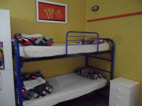Bateman Bay Holiday Park & Batemans Bay YHA - Dentists Australia 3