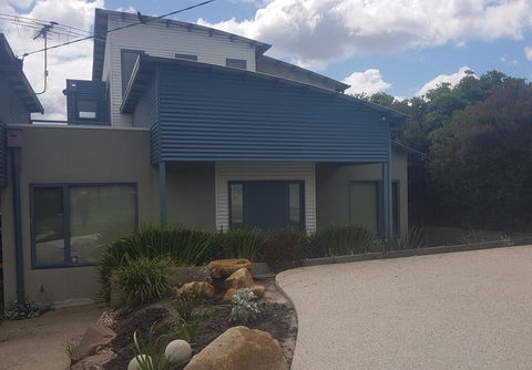 Bay Breeze Holiday Home - Dentist Find 1