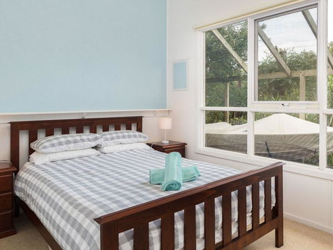Bay Cottage - Dentist Find 0