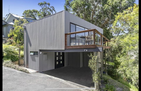 Bay Views Lorne - Dentist Find 0