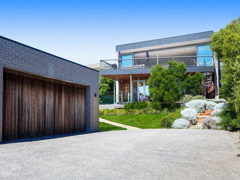 Bay Vista - Amazing Bay Views With The Beach At Your Doorstop! - Dentist Find 0