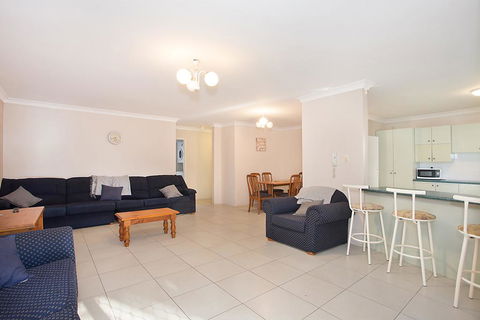 Bayview, Unit 6 - The Entrance, NSW - Dentists Australia 2