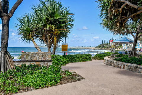 Beach Home In Golden Triangle - Dentist Find 2