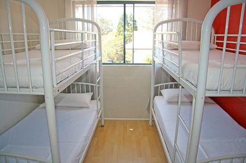 Beach Hostel Mooloolaba - Dentist Find 2