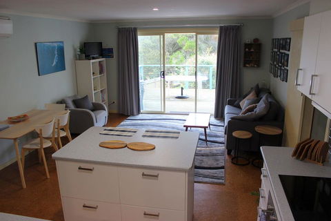 Beach House @ Smiths Beach - Dentist Find 3