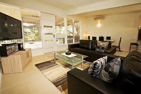 Beach House Apartments - Dentist Search 0