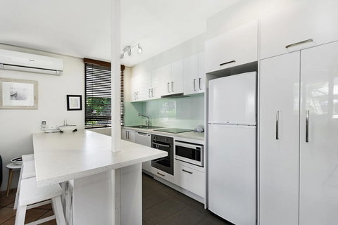 Beach House On Hastings - Beach Houses 22 Hastings St - Dentist Find 2