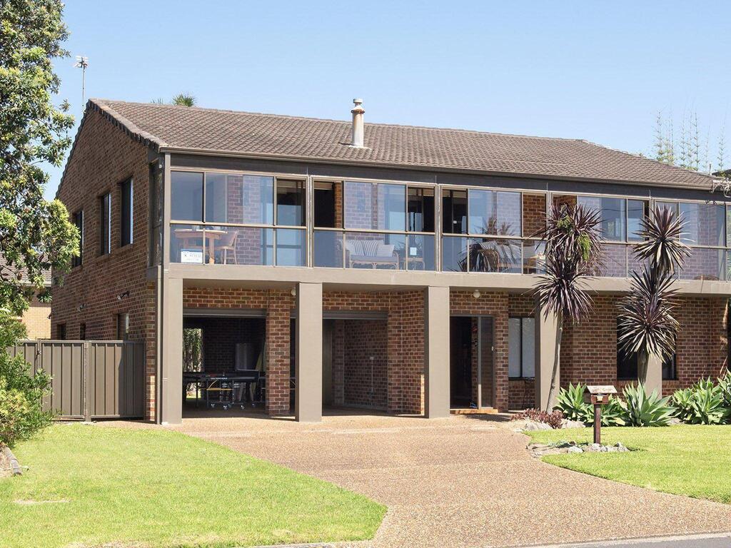 Beach House on Jones Beach - Kiama Accommodation