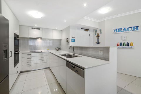 Beach On Sixth - Dentist Search 2