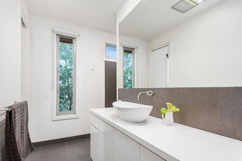 Beach Road Luxury With Ocean Views - Dentist Find 2