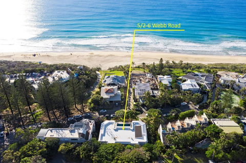Beach Views & Breezes, Sunshine Beach - Dentists Australia 1
