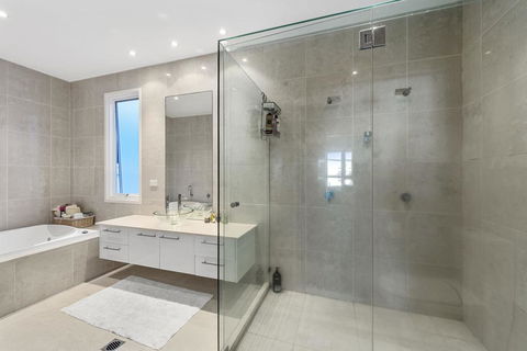 Beachfront By The CC - Family Friendly, Plunge Pool, Steps To The Beach - Dentist Find 1