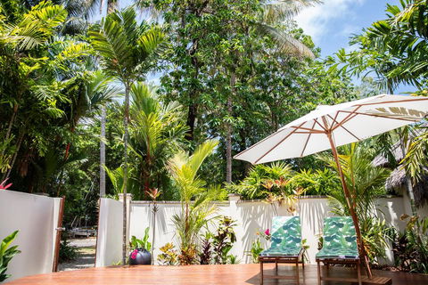 Beachfront Hideaway - Port Douglas - Dentists Australia 0