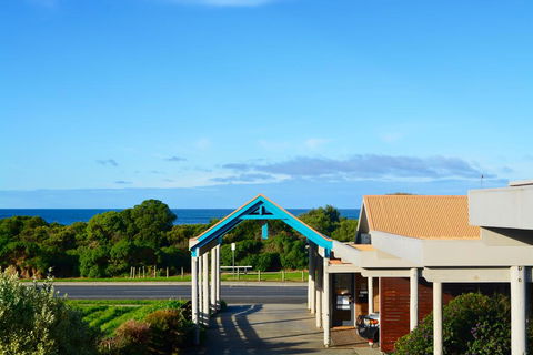 Beachfront Motel - Dentist Find 1