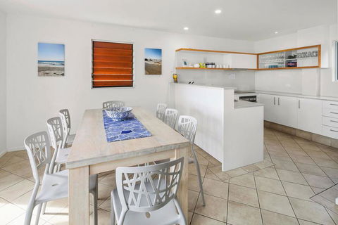 Beachies 1 - Dentists Australia 3