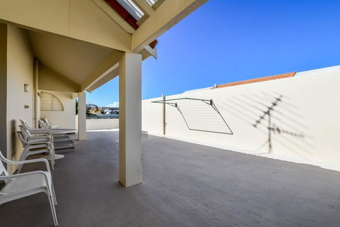 Beachport Apartments - Dentist Find 2