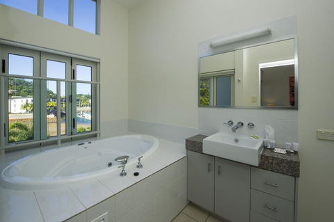 Beachside Apartment 14 - Dentist Find 2